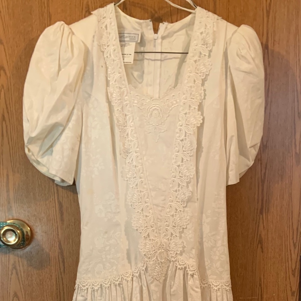 Wedding dress